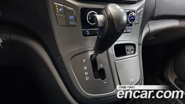 Hyundai The New Grand Starex id 2587289 из Кореи 10