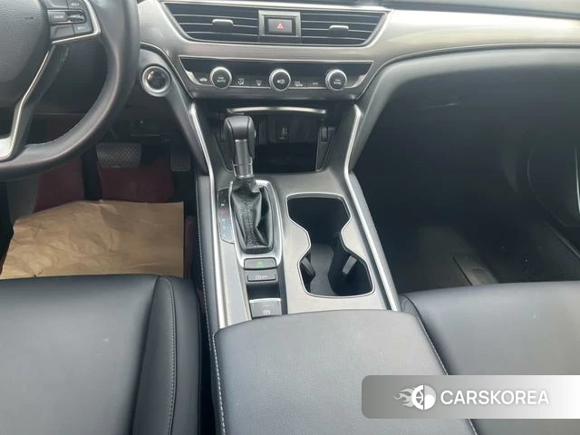 Honda Accord id 4307434 из Китая 10
