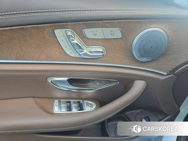 Mercedes-Benz E-Class W213 id 4677952 из Кореи 10