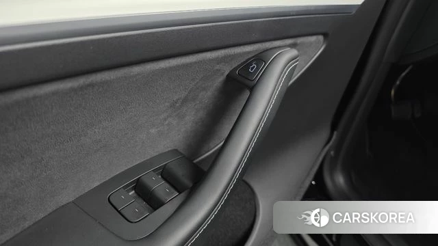 Tesla Model Y id 3817867 из Кореи 10