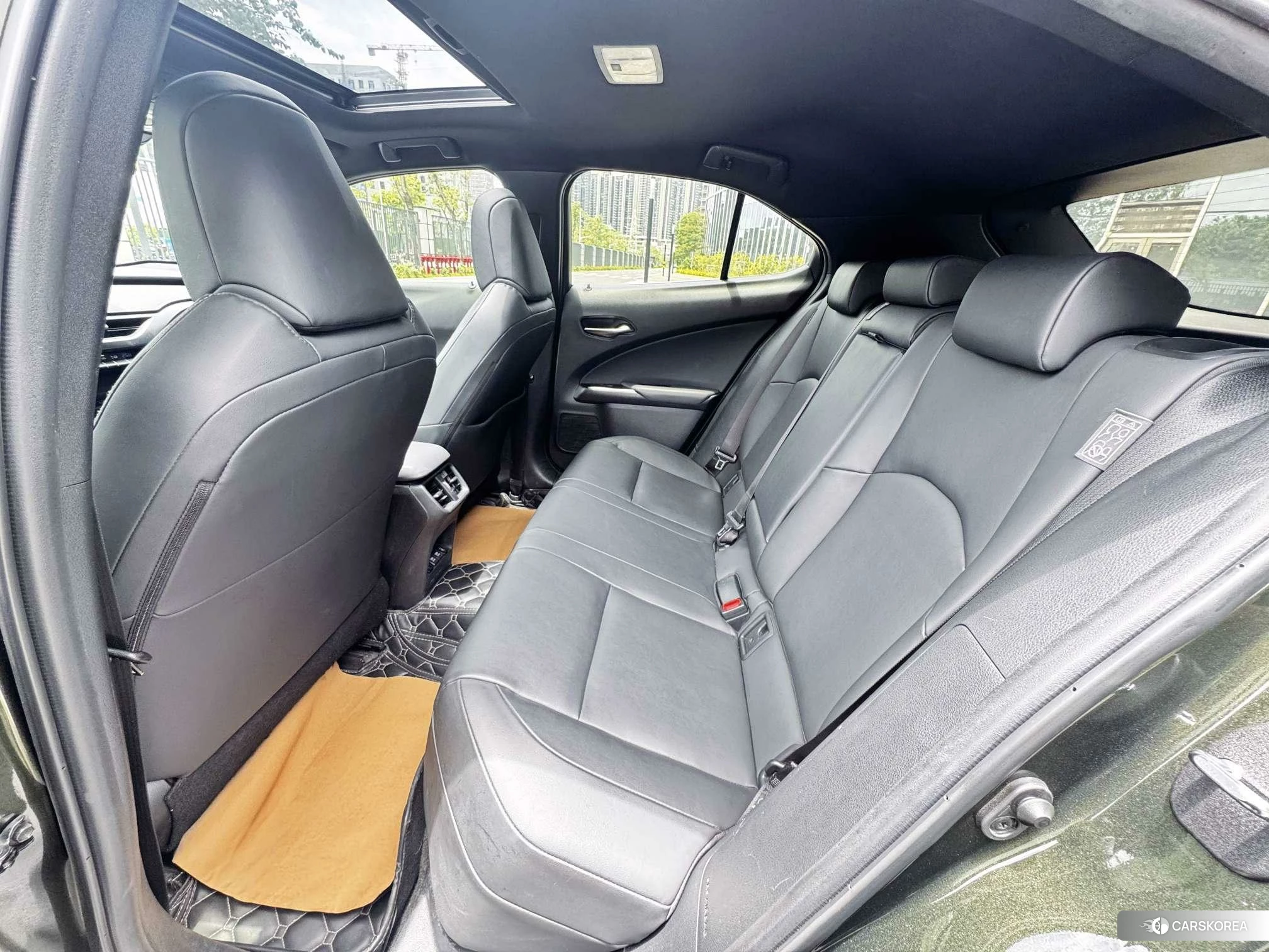Lexus UX EV id 4468014 из Китая 10