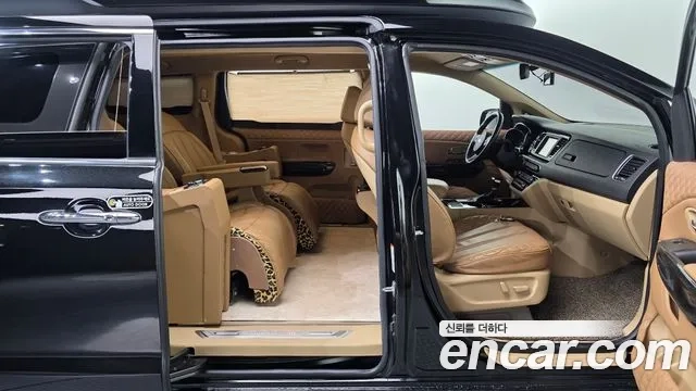 Kia The New Carnival id 2946046 из Кореи 10