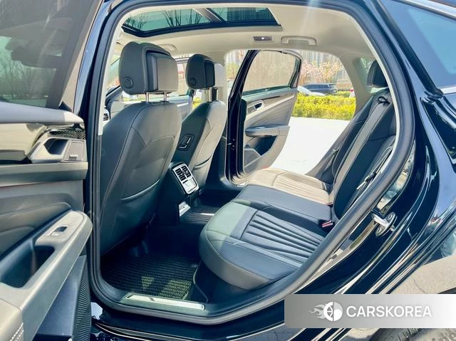 Volkswagen Passat id 4263831 из Китая 10