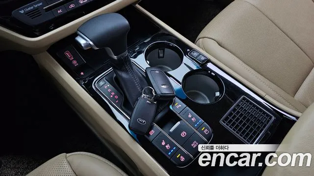 Kia The New Carnival id 2758963 из Кореи 10