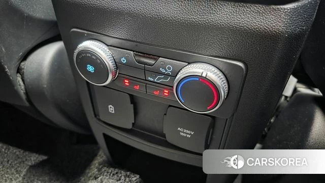 Ford Explorer 6th Generation id 4317290 из Кореи 10