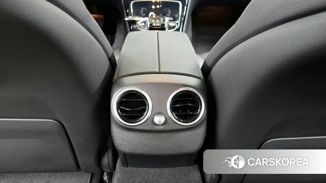 Mercedes-Benz C-Class W205 id 4196463 из Кореи 10