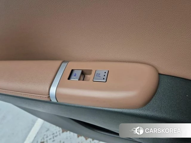 Hyundai Grandeur (GN7) id 4511344 из Кореи 10