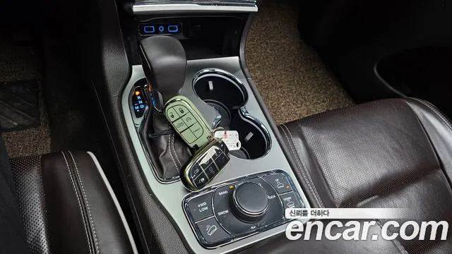 Jeep Grand Cherokee id 2632210 из Кореи 10