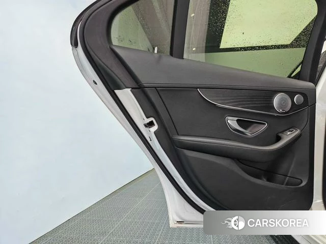 Mercedes-Benz Class C id 4212341 из Китая 10