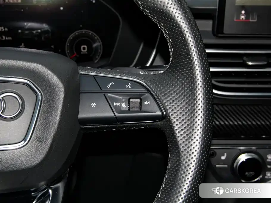 Audi Q5L id 4679505 из Китая 10