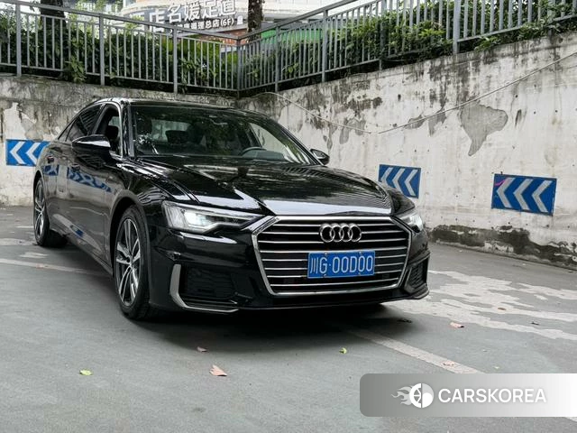 Audi A6L id 4276919 из Китая 10