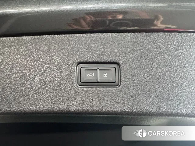 Audi Q8 (4M) id 3347629 из Кореи 10