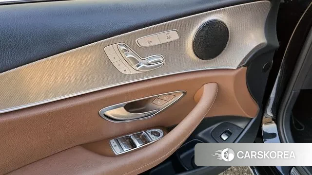 Mercedes-Benz E-Class W213 id 3583096 из Кореи 10