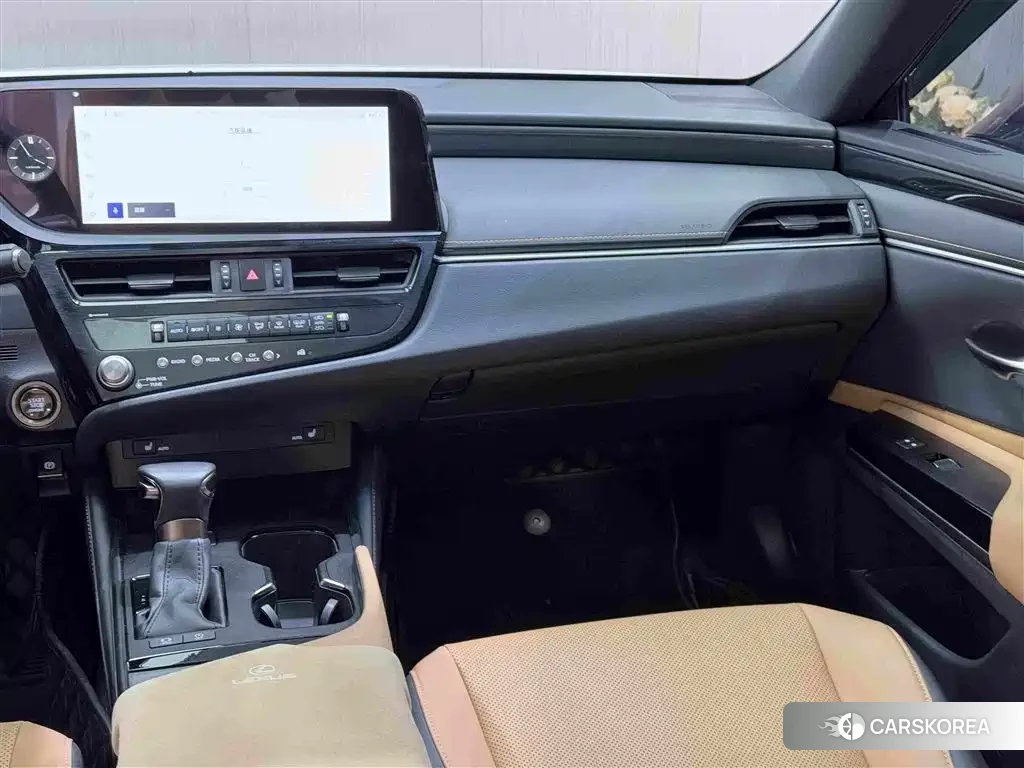 Lexus ES id 4577528 из Китая 10