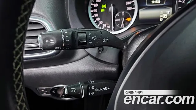 Infiniti Q30 id 2319353 из Кореи 10