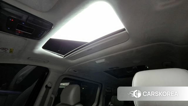 Hyundai Staria id 4329511 из Кореи 10