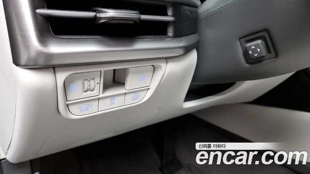 Hyundai Grandeur Hybrid (GN7) id 2508561 из Кореи 10