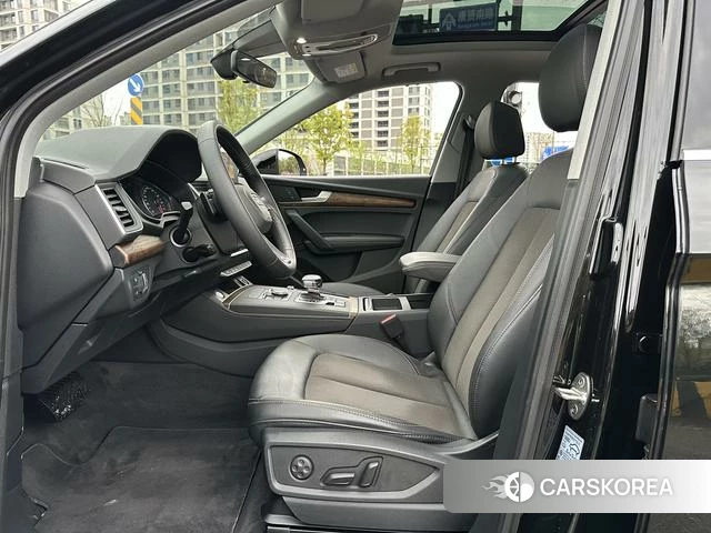 Audi Q5L id 4260606 из Китая 10