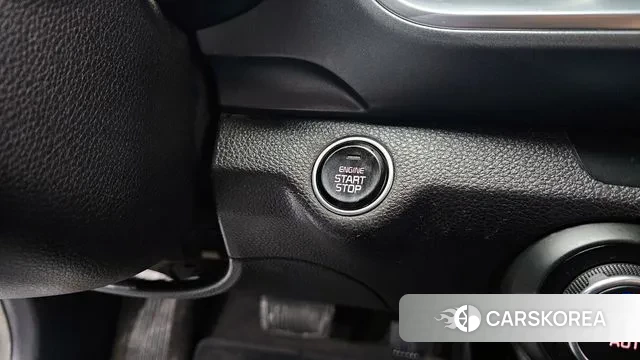 Kia Stonic id 3412675 из Кореи 10