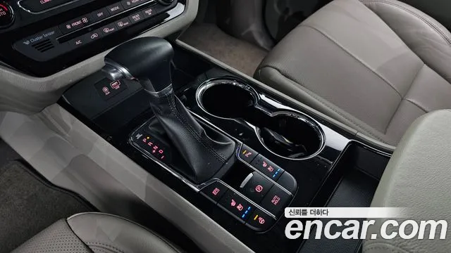 Kia The New Carnival id 2690386 из Кореи 10