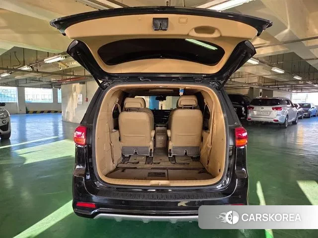 Kia The New Carnival id 3319759 из Кореи 10