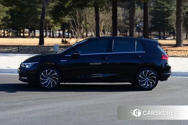 Volkswagen Golf 8th Generation id 3643566 из Кореи 10