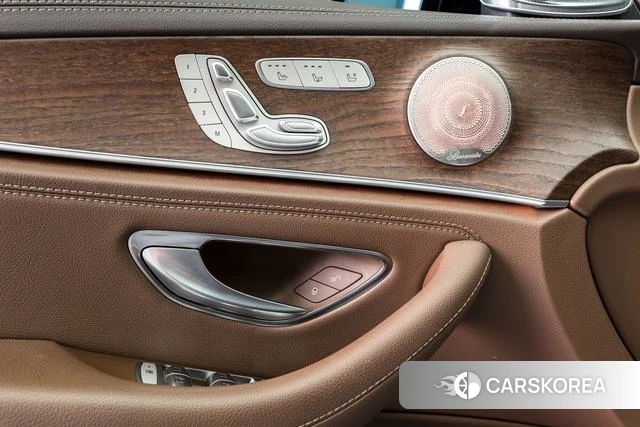 Mercedes-Benz E-class id 4301002 из Китая 10