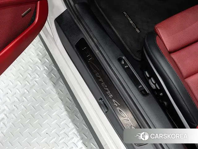 Porsche 911(992) id 3426079 из Кореи 10