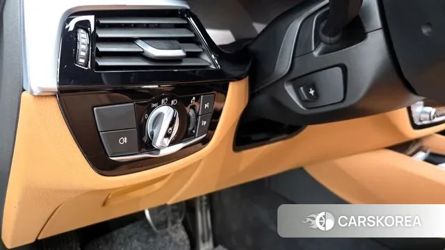 BMW 5 Series (G30) id 3012402 из Кореи 10