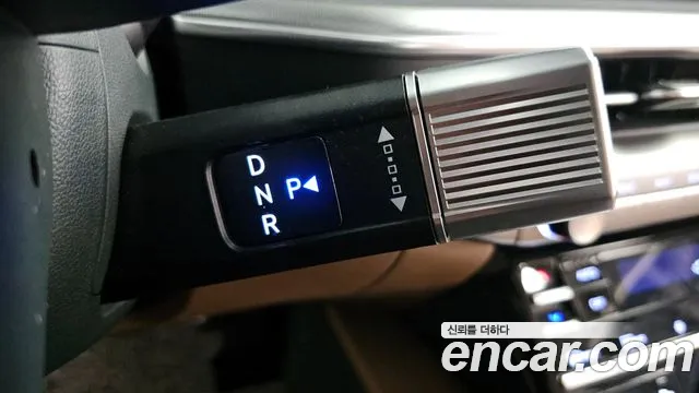 Hyundai Grandeur (GN7) id 2579757 из Кореи 10