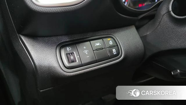 Hyundai Venue id 4619658 из Кореи 10