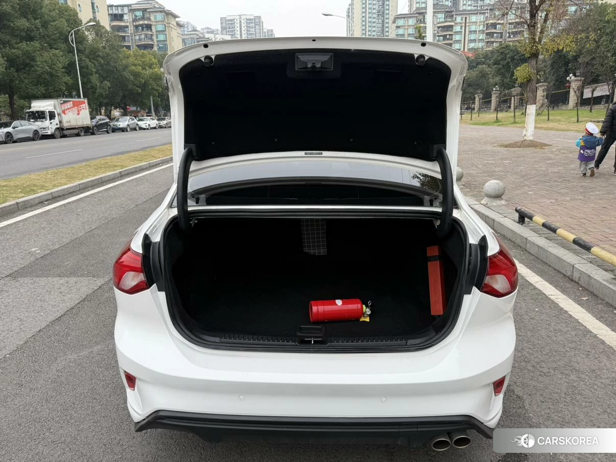 Ford Fox id 4421160 из Китая 10
