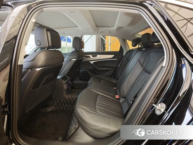 Audi A6L id 4333632 из Китая 10