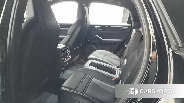 Porsche Cayenne (PO536) id 4613903 из Кореи 10