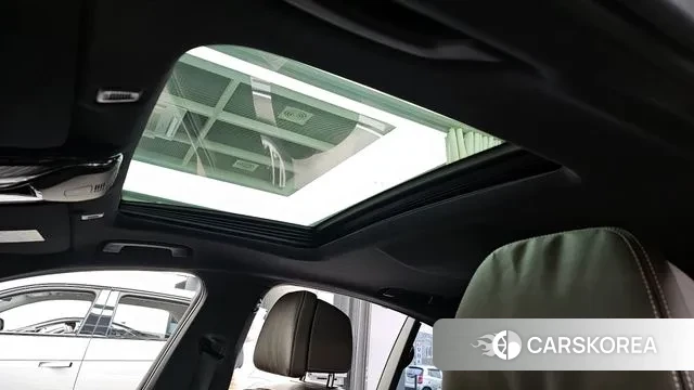 BMW 5 Series (G30) id 3675937 из Кореи 10