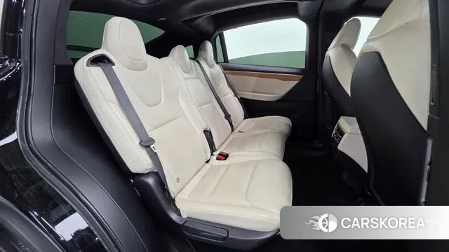 Tesla Model X id 3722781 из Кореи 10