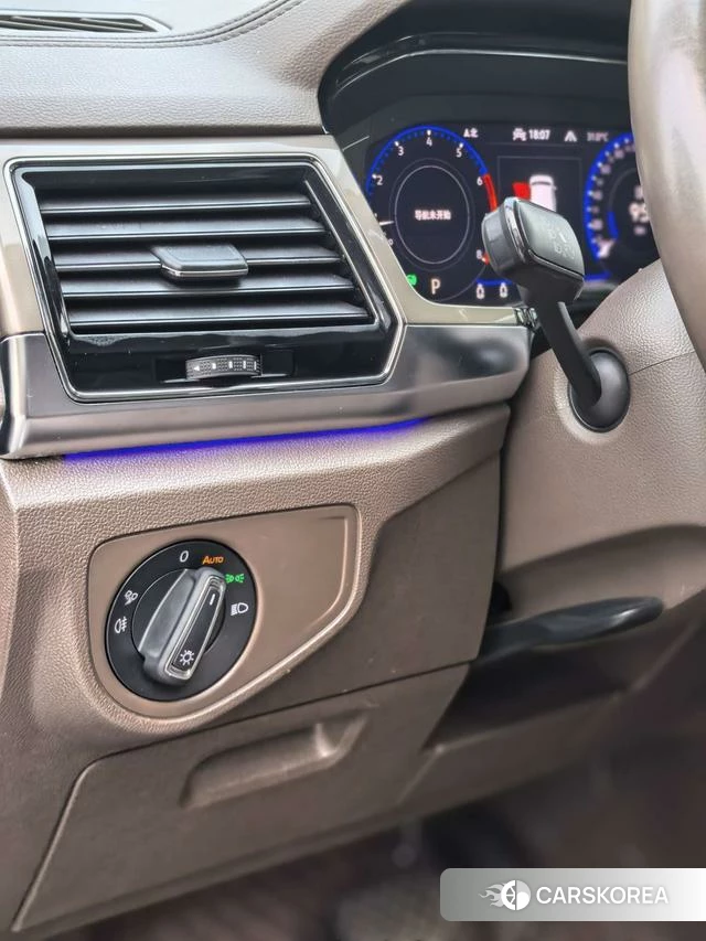 Volkswagen Weiran id 4220023 из Китая 10