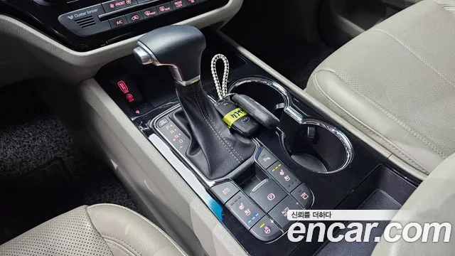 Kia The New Carnival id 2659782 из Кореи 10