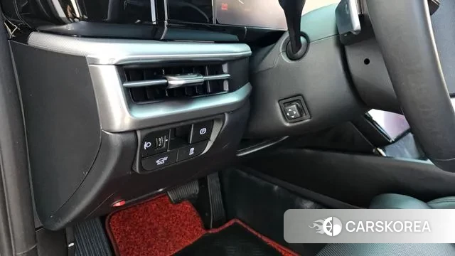 Hyundai Grandeur (GN7) id 3555061 из Кореи 10