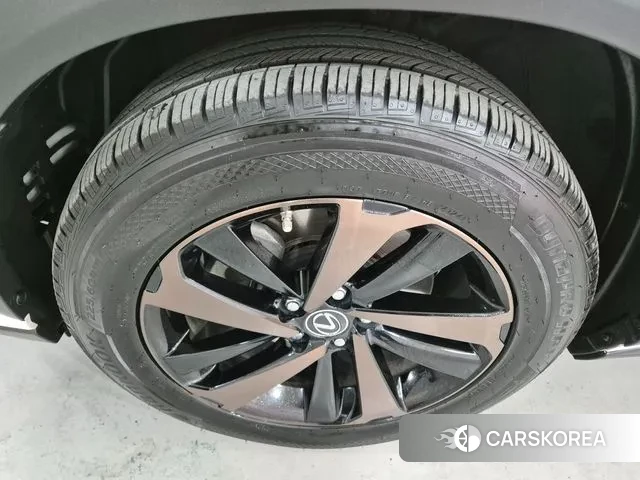 Lexus NX300h id 3568657 из Кореи 10