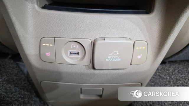 Kia The New Carnival id 4694115 из Кореи 10