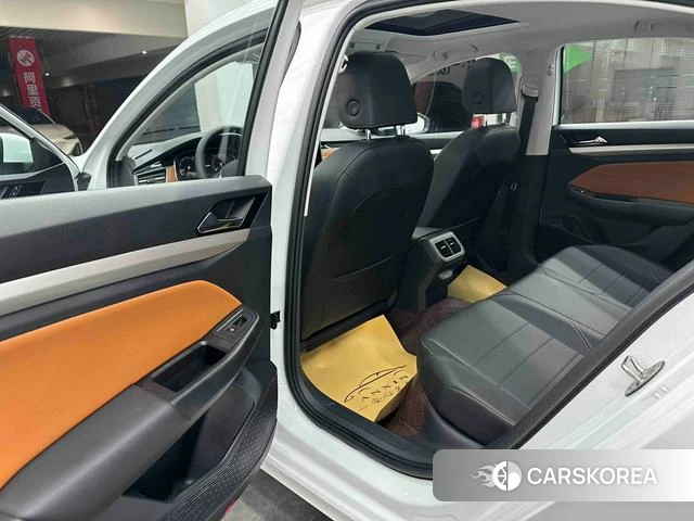 Volkswagen Bora id 4258454 из Китая 10