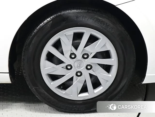 Hyundai Avante (CN7) id 3788736 из Кореи 10