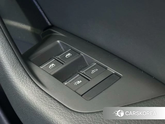 Audi A6L id 4240574 из Китая 10