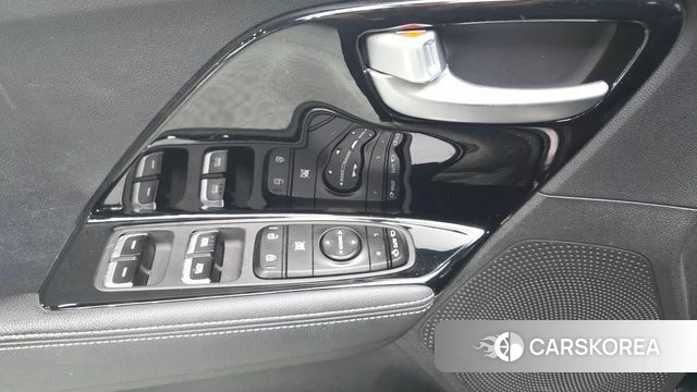 Kia Niro id 4836956 из Кореи 10