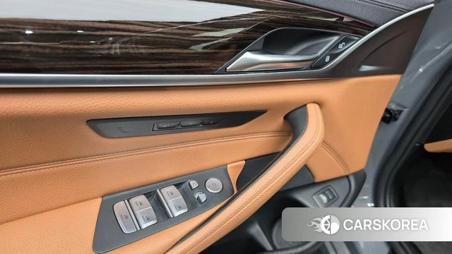 BMW 5 Series (G30) id 4769550 из Кореи 10