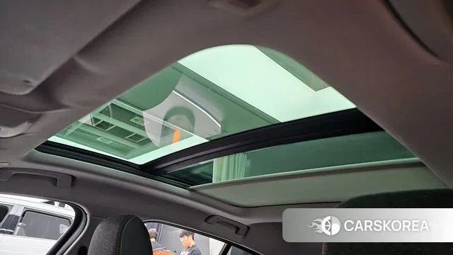 BMW 1 Series (F40) id 3012676 из Кореи 10