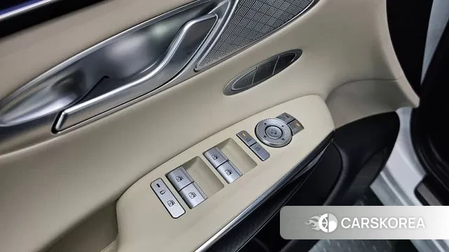 Genesis GV70 id 3571395 из Кореи 10