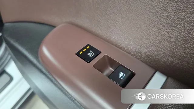 Hyundai Grandeur (GN7) id 3696606 из Кореи 10