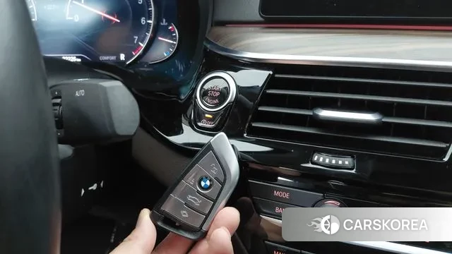 BMW 5 Series (G30) id 3270403 из Кореи 10